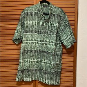 2xl Men’s Manaola button down shirt